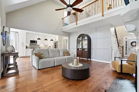 Living - 1007 Flat Rock Dr, Monroe, NC 28110 photo 3 of 4