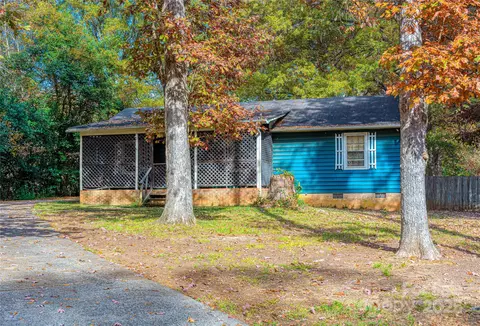 106 Deese Ct, Indian Trail, NC 28079