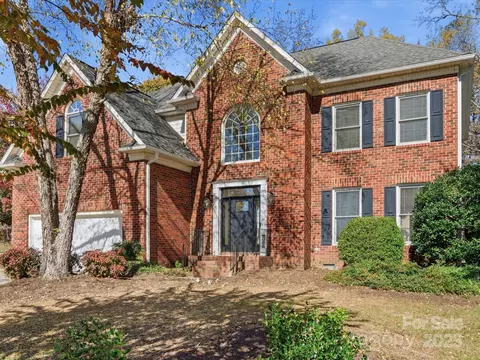 12439 Oakbriar Ln, Charlotte, NC 28273