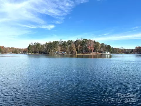 16024 Munson Hill Rd, Charlotte, NC 28278