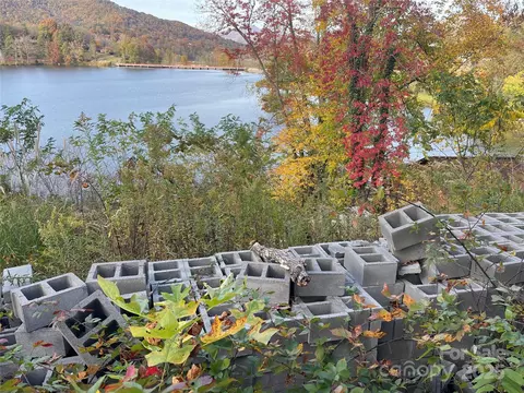 1905 S Lakeshore Dr, Lake Junaluska, NC 28745