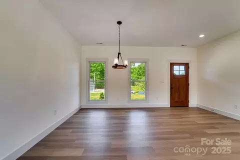 70 Knox Best St, Clyde, NC 28721 photo 14