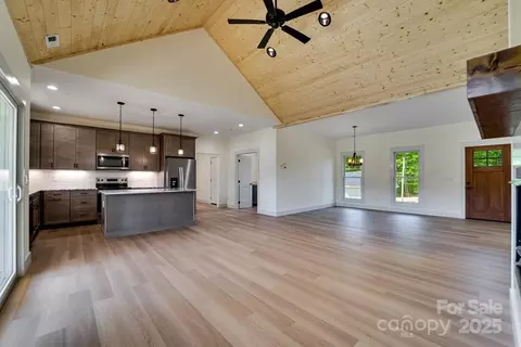 70 Knox Best St, Clyde, NC 28721 photo 15