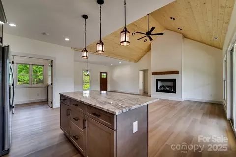 70 Knox Best St, Clyde, NC 28721 photo 11