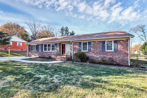 217 Ridge Dr, Harrisburg, NC 28075
