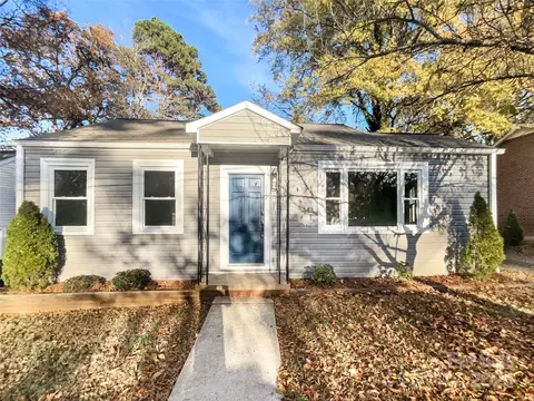 252 N Patterson St, Statesville, NC 28677