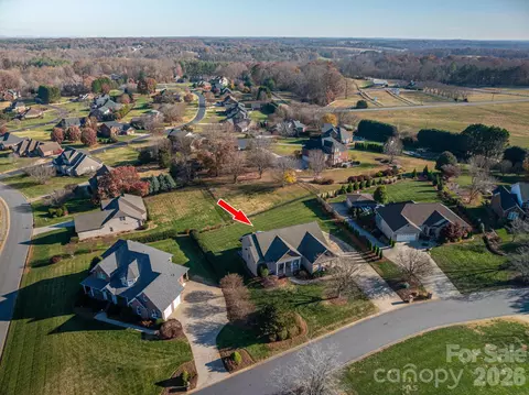 View/Area - 2616 Nicklaus Ne Ct NE, Conover, NC 28613 photo 4 of 7