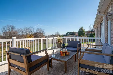 Exterior - 2616 Nicklaus Ne Ct NE, Conover, NC 28613 photo 3 of 7