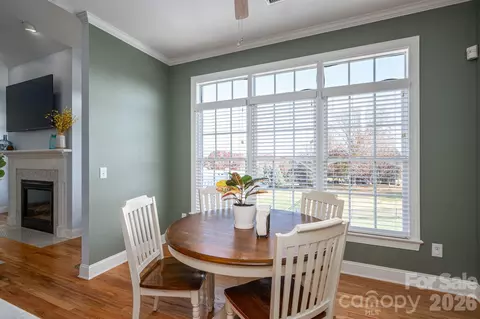 Dining - 2616 Nicklaus Ne Ct NE, Conover, NC 28613 photo 2 of 2