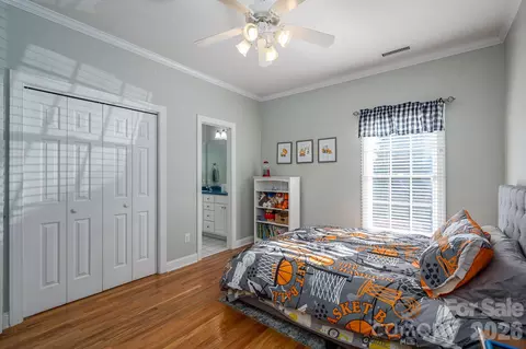 Bedroom - 2616 Nicklaus Ne Ct NE, Conover, NC 28613 photo 4 of 7