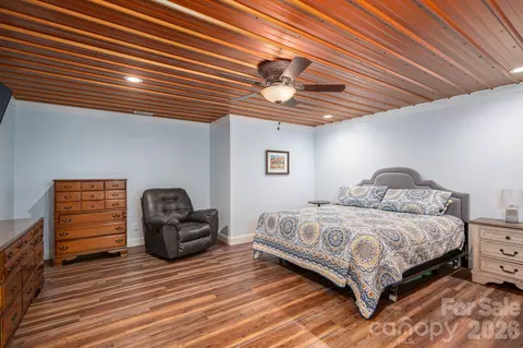 Bedroom - 2616 Nicklaus Ne Ct NE, Conover, NC 28613 photo 6 of 7