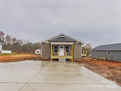 152 Duke St, Granite Falls, NC 28630