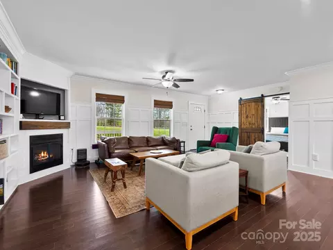 Living - 3367 Thickety Rd, Clyde, NC 28721 photo 3 of 3