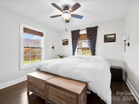Bedroom - 3367 Thickety Rd, Clyde, NC 28721 photo 3 of 5