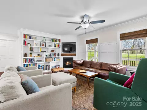 Living - 3367 Thickety Rd, Clyde, NC 28721 photo 2 of 3