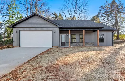 2322 Summerlin St, Winston Salem, NC 27103