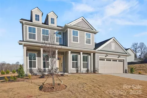 2027 Waxhaw Crossing Dr, Waxhaw, NC 28173