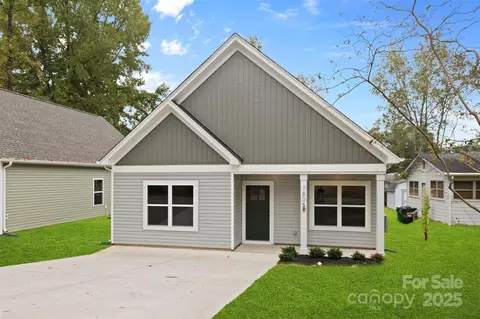 7805 Casa Loma Rd, Charlotte, NC 28269