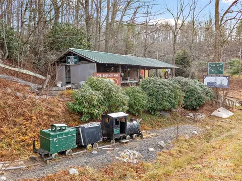 Exterior - 74 George St, Spruce Pine, NC 28777 photo 3 of 13