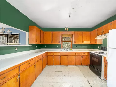 Kitchen - 74 George St, Spruce Pine, NC 28777 photo 1 of 1
