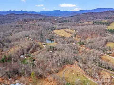 View/Area - 74 George St, Spruce Pine, NC 28777 photo 1 of 2