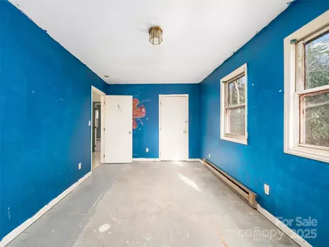 Bedroom - 74 George St, Spruce Pine, NC 28777 photo 2 of 3