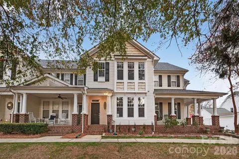 2020 Gable Way Ln, Matthews, NC 28104