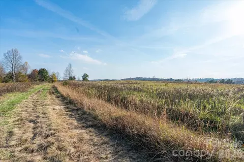 1888 Pea Ridge Rd, Mill Spring, NC 28756