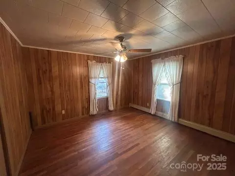 Bedroom - 325 Sheldon St, Hudson, NC 28638 photo 2 of 3