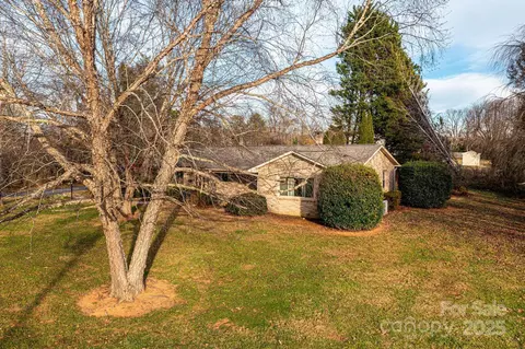 Other - 325 Sheldon St, Hudson, NC 28638 photo 7 of 11