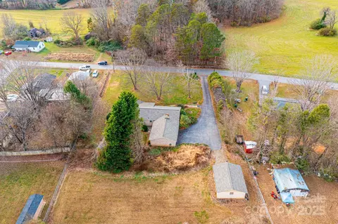 View/Area - 325 Sheldon St, Hudson, NC 28638 photo 2 of 11