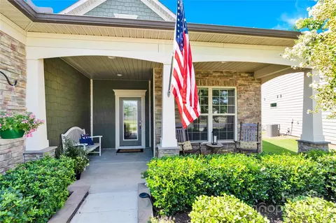637 Birchway Dr, Fort Mill, SC 29715