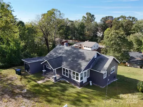 612 Washington Nw Ave NW, Valdese, NC 28690