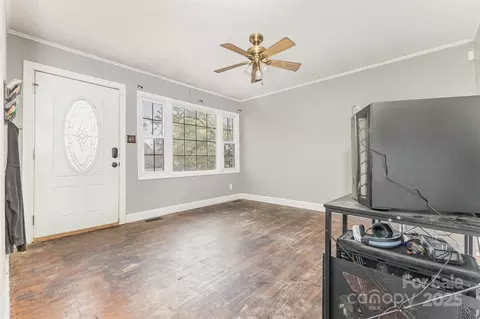 Living - 281 Sutton S Rd S, Fort Mill, SC 29708 photo 1 of 3