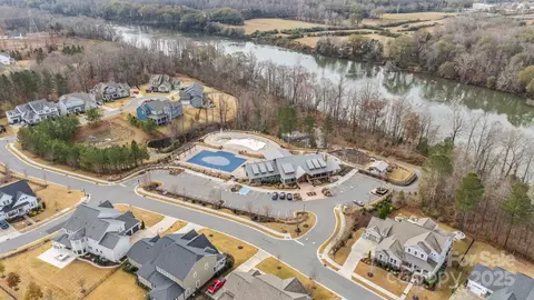 View/Area - 2075 Masons Bend Dr, Fort Mill, SC 29708 photo 7 of 7