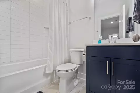 Bath - 2075 Masons Bend Dr, Fort Mill, SC 29708 photo 5 of 5
