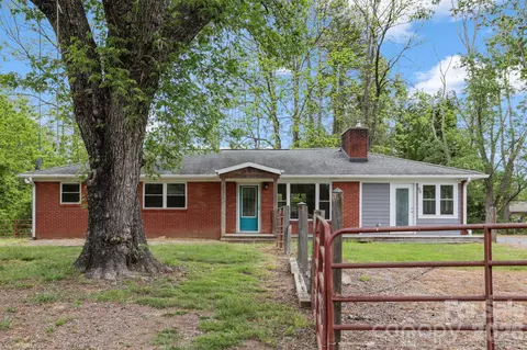 68 Lisam Way, Etowah, NC 28729