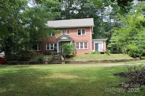 158 School House Rd, Mills River, NC 28759