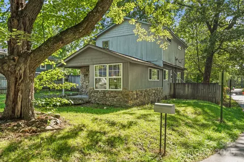 609 Maple St, Brevard, NC 28712
