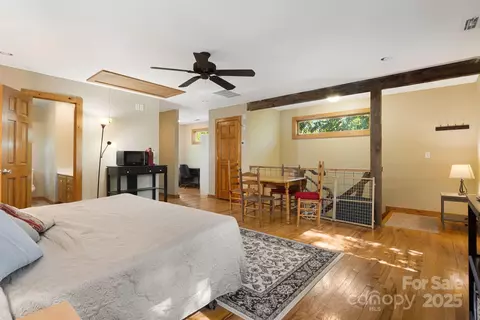 609 Maple St, Brevard, NC 28712 photo 5