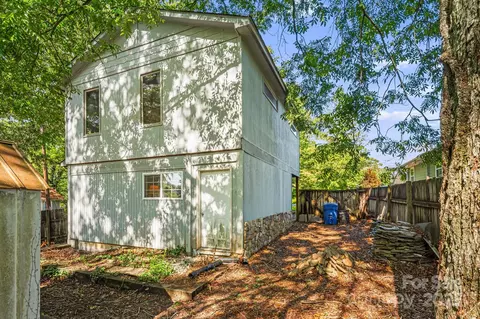 609 Maple St, Brevard, NC 28712 photo 25
