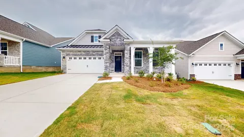 2094 Skyhawk Dr, York, SC 29745