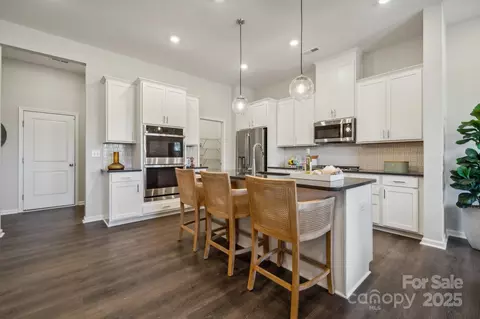306 Silver Fleet Dr, Indian Trail, NC 28079