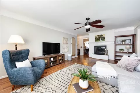 1708 Roxborough H Rd #H, Charlotte, NC 28211