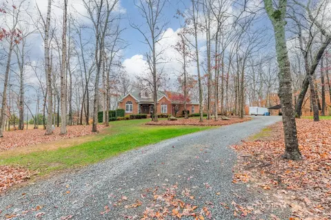 5201 Barrier Store Rd, Mount Pleasant, NC 28124 photo 2