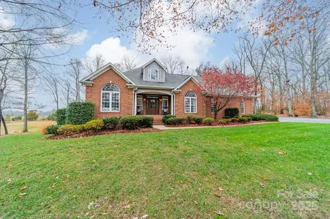 5201 Barrier Store Rd, Mount Pleasant, NC 28124