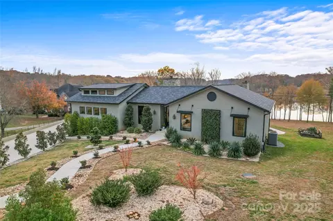 1317 St Regis Ct, Monroe, NC 28110