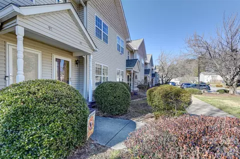 93 Stafford Ct, Fletcher, NC 28732