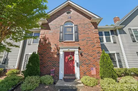 1741 Robinwood Rd, Gastonia, NC 28054