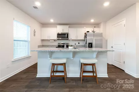 Kitchen - 84 Madelyn Dr, Clyde, NC 28721 photo 2 of 2
